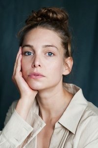 الممثل Sina Martens