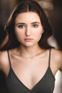 الممثل Sophie McIntosh