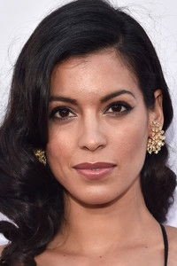 الممثل Stephanie Sigman