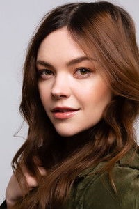 الممثل Stephanie Troyak