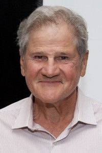 الممثل Stephen Mendillo