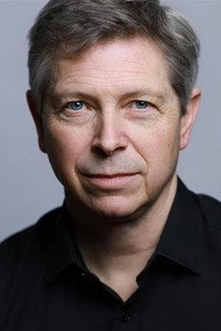 الممثل Stephen Rashbrook