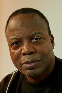 الممثل Sterling Macer Jr.