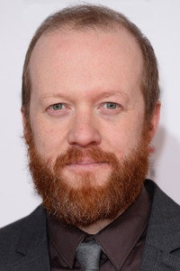 الممثل Steve Oram