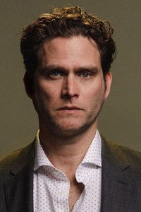 الممثل Steven Pasquale