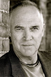 الممثل Stuart Wilson