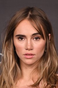 الممثل Suki Waterhouse