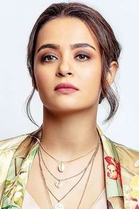 الممثل Surveen Chawla