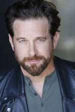 الممثل Taye Cannon