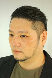 المخرج Tetsuro Kodama