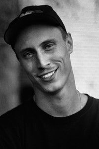 المخرج Theo Anthony