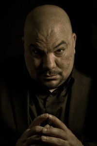 المخرج Thomas J. Churchill