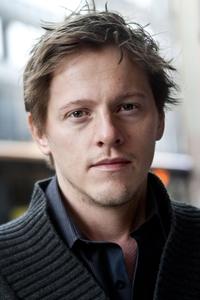 الممثل Thure Lindhardt