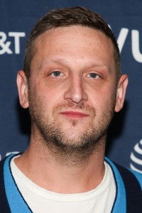 الممثل Tim Robinson