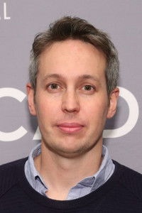 المخرج Tim Wardle