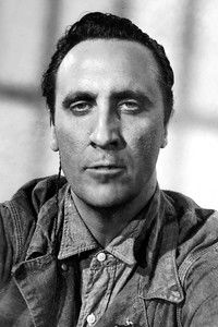 الممثل Timothy Carey