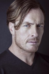 الممثل Toby Stephens