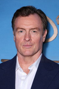 الممثل Toby Stephens
