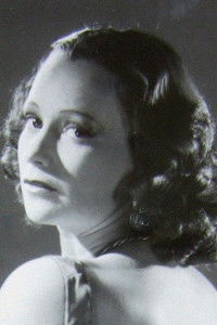 الممثل Tollie Zellman