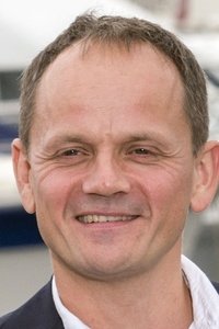 المخرج Tom Shankland