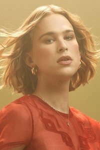 المخرج Tommy Dorfman