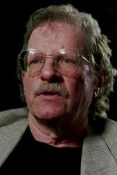 المخرج Tommy Lee Wallace