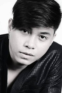 الممثل Tommy Samonte