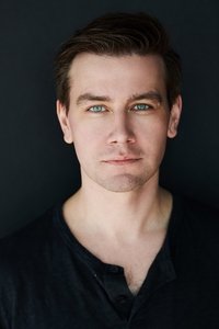 الممثل Torrance Coombs