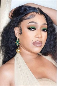 الممثل Trina