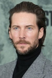 الممثل Troy Baker