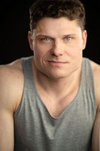 الممثل Tyler Dolden