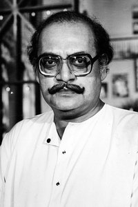 الممثل Utpal Dutt