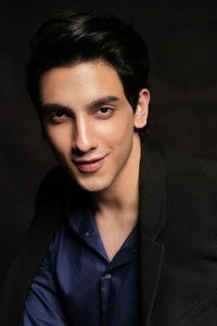 الممثل Vedang Raina