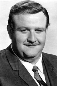 الممثل Victor Buono