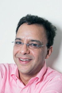 المخرج Vidhu Vinod Chopra