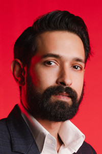 الممثل Vikrant Massey