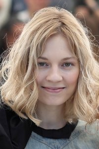 الممثل Viktoria Miroshnichenko