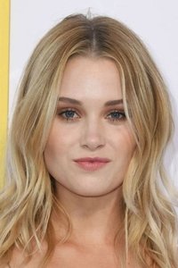 الممثل Virginia Gardner