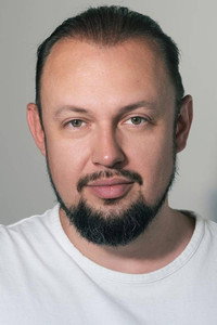 الممثل Vito Glazers
