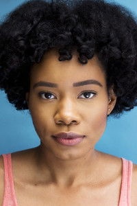 الممثل Weruche Opia