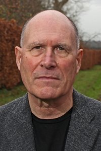 المخرج William Nicholson