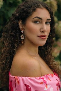 الممثل Yasmine Alice