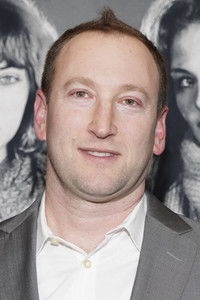 المخرج Zac Locke