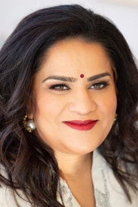 الممثل Zarna Garg