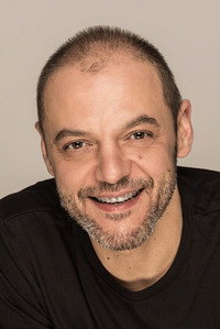 الممثل Óscar Zafra