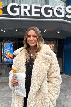 فيلم Greggs vs McDonald's The Fast Feud 2025 مترجم - باهي فيلم