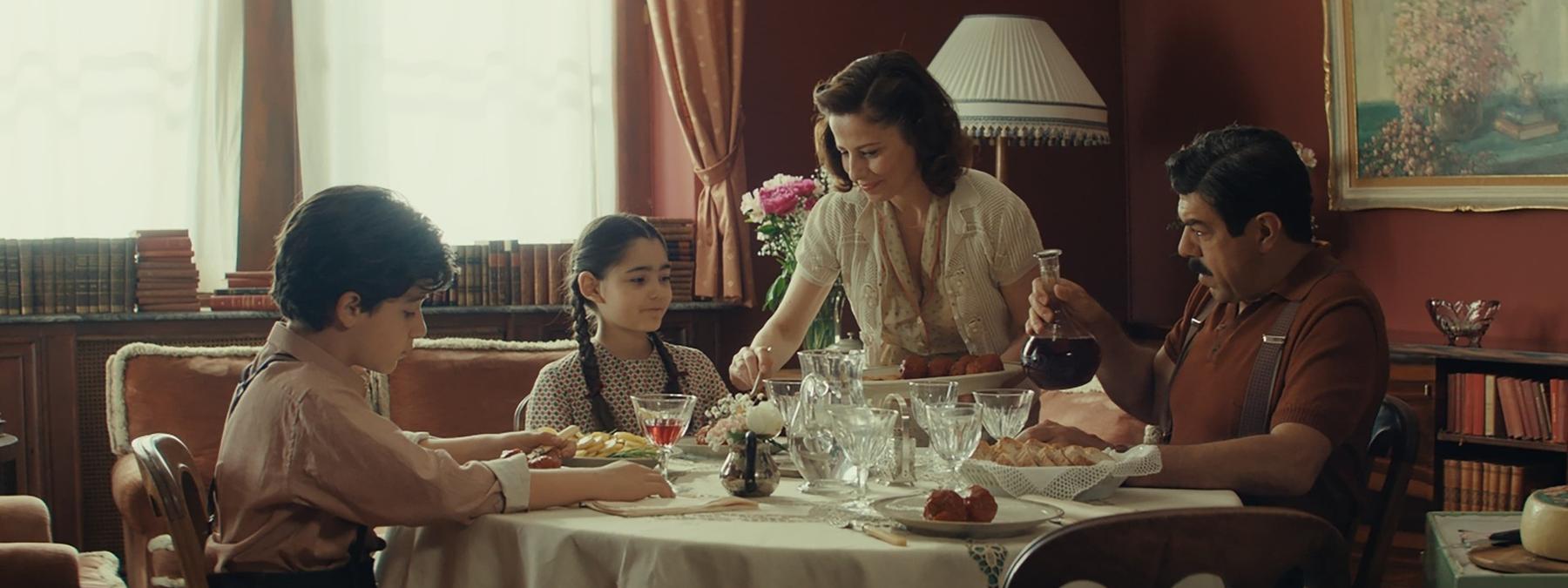 غلاف فيلم Naples to New York 2024 مترجم