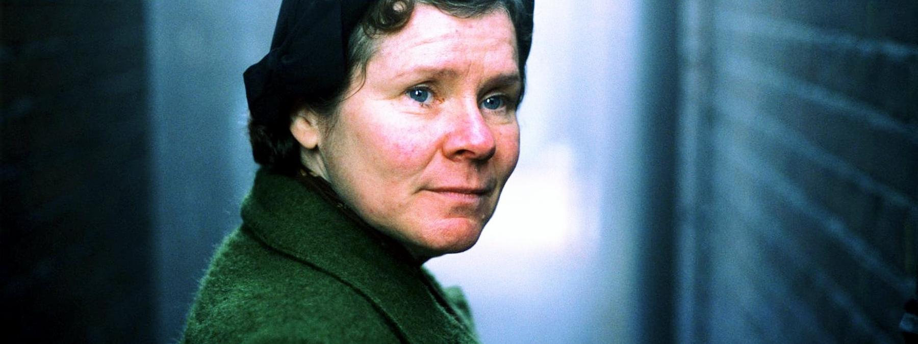 غلاف فيلم Vera Drake 2004 مترجم